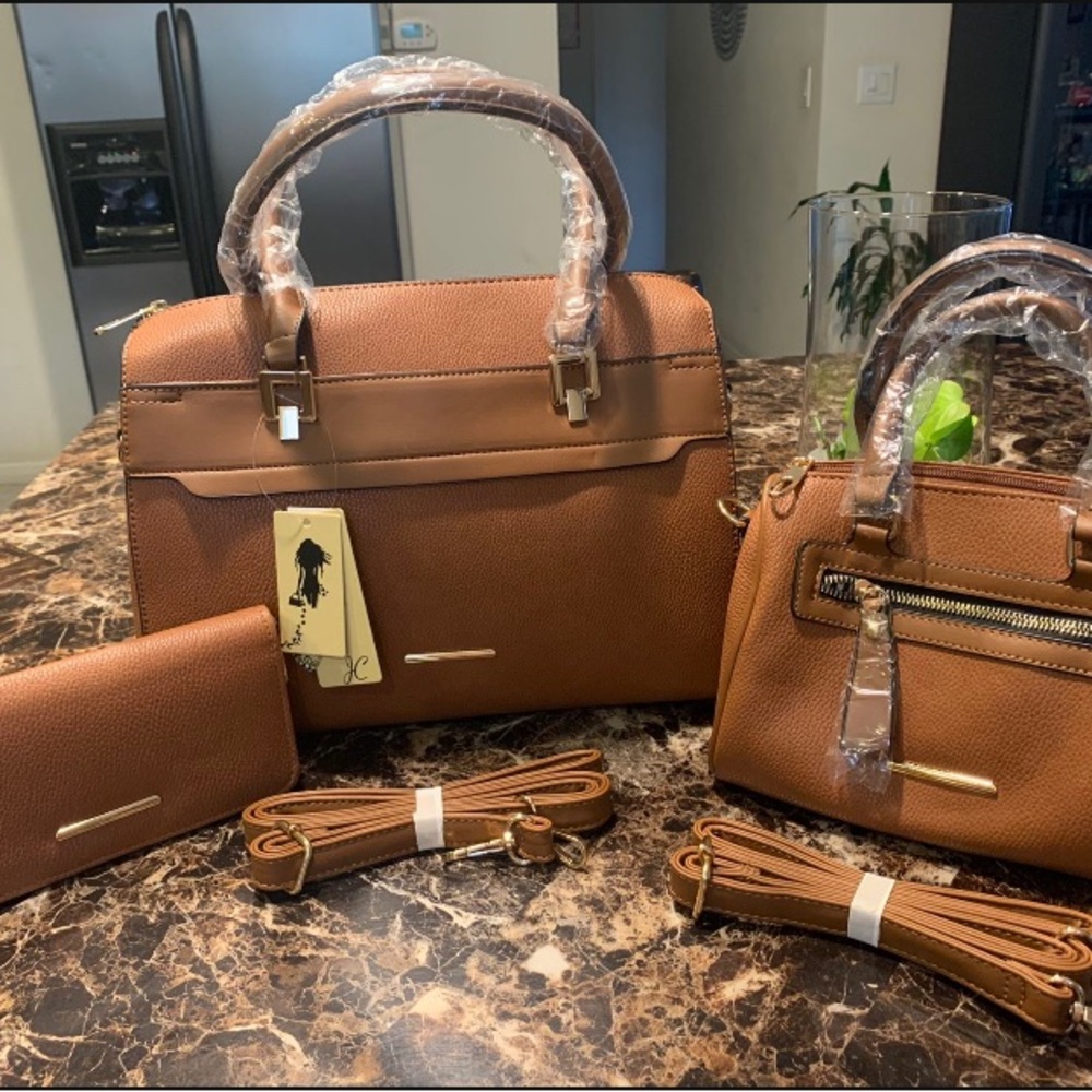 Handbag Set New     👜👜👜👜👜💝💝💝 and crossbody
